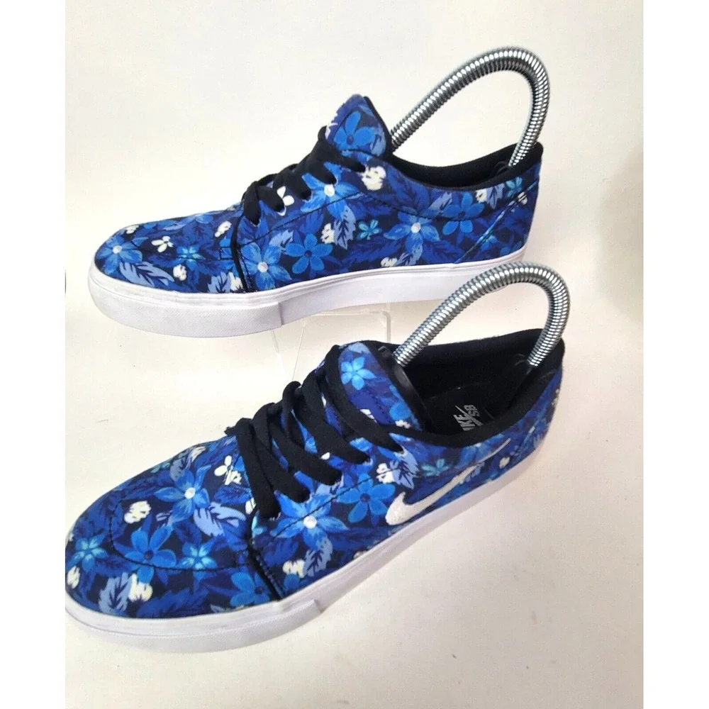 Nike satire canvas